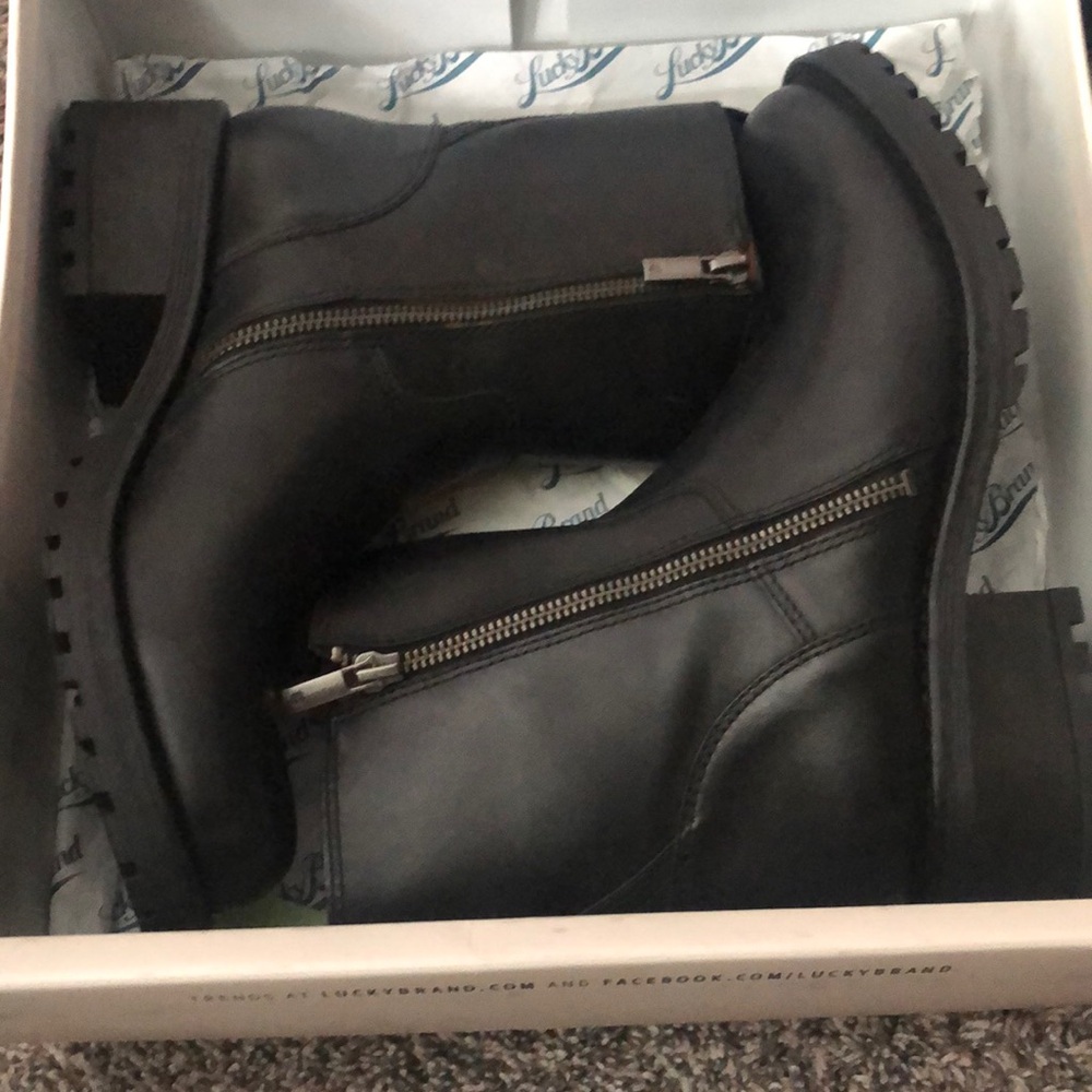 Lucky Brand size 8 black new boots